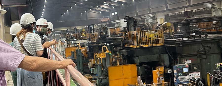 2308_factorytour01.jpg"